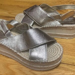 Marc Fisher Wedges! Only worn once